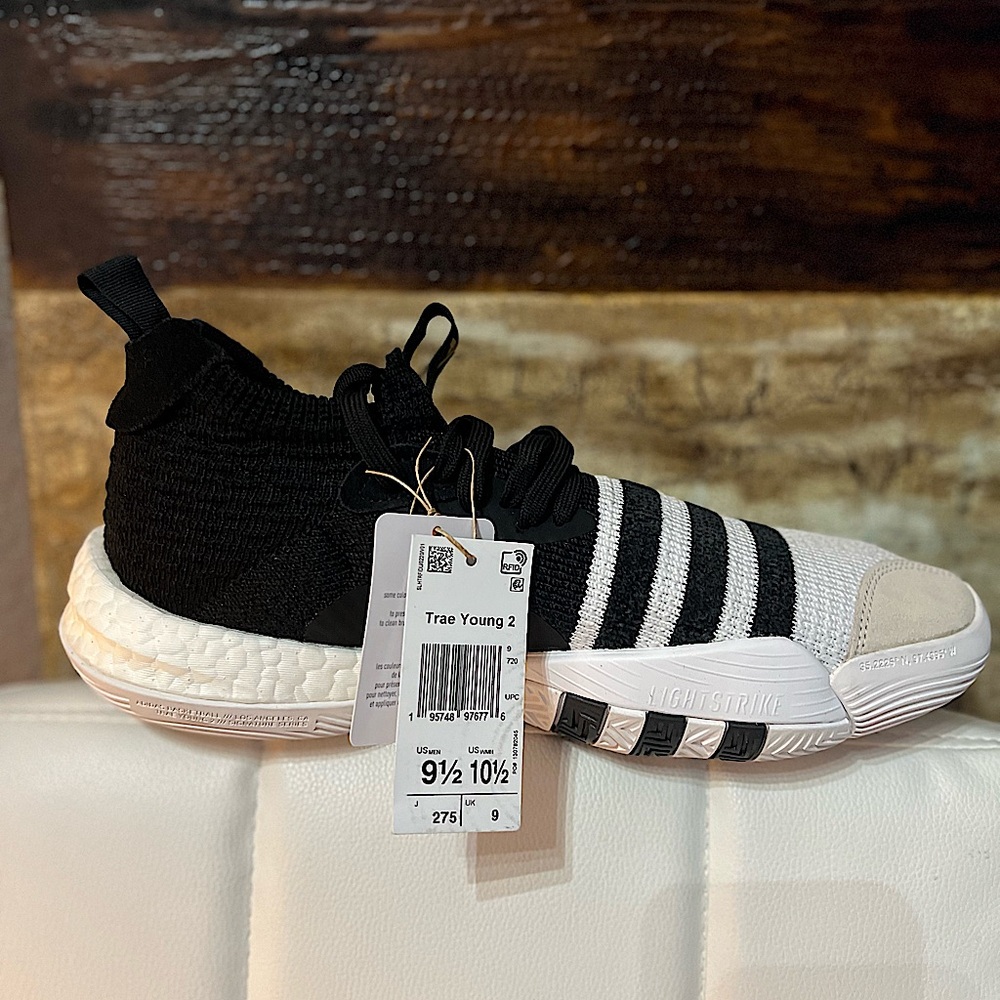 Adidas Trae Young 2.0 Super Villain ! Brand New ! 2022